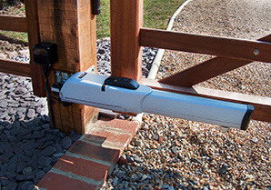 FAAC External Swing Gate Automation