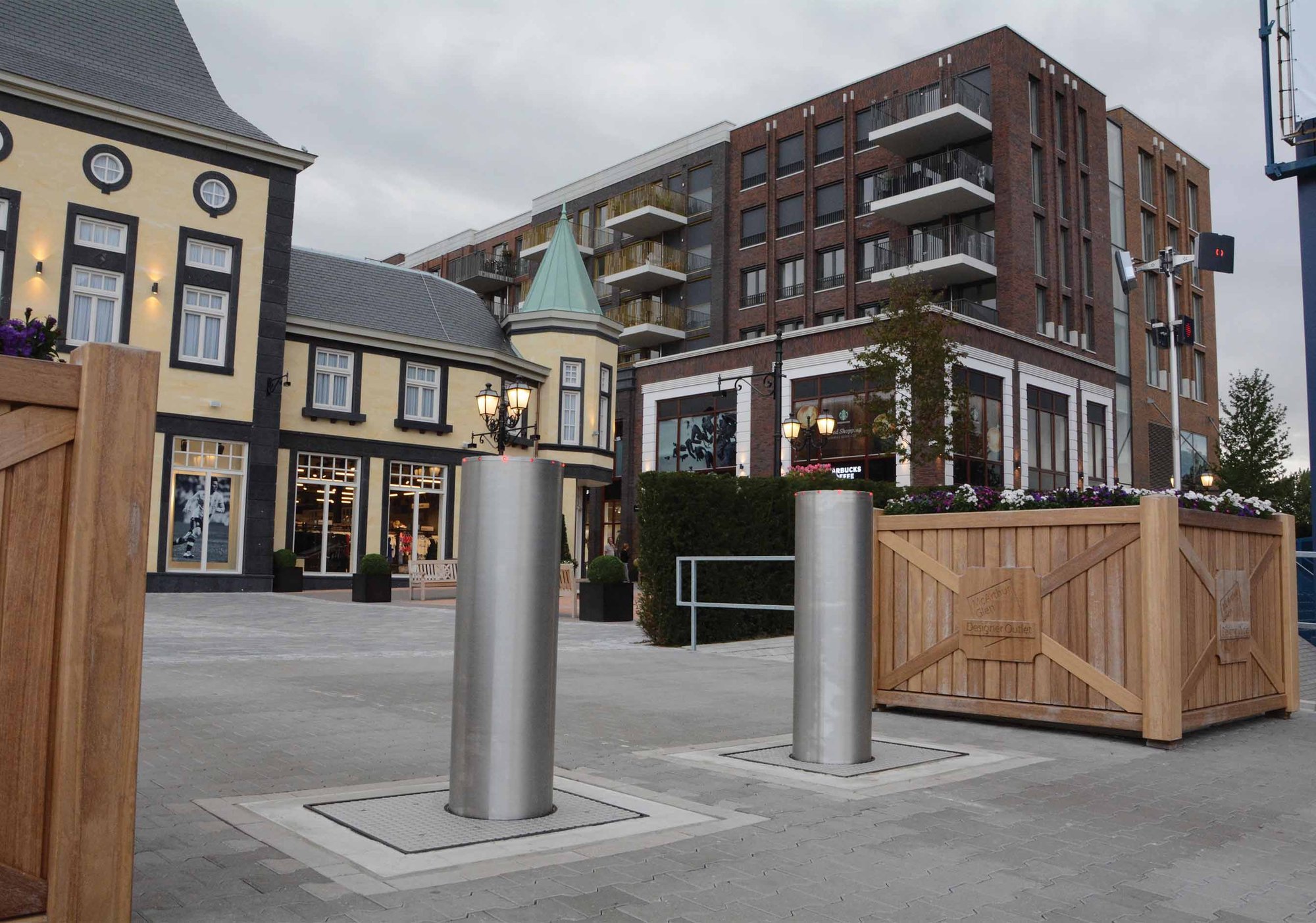 FAAC Traffic and High-Security Bollards