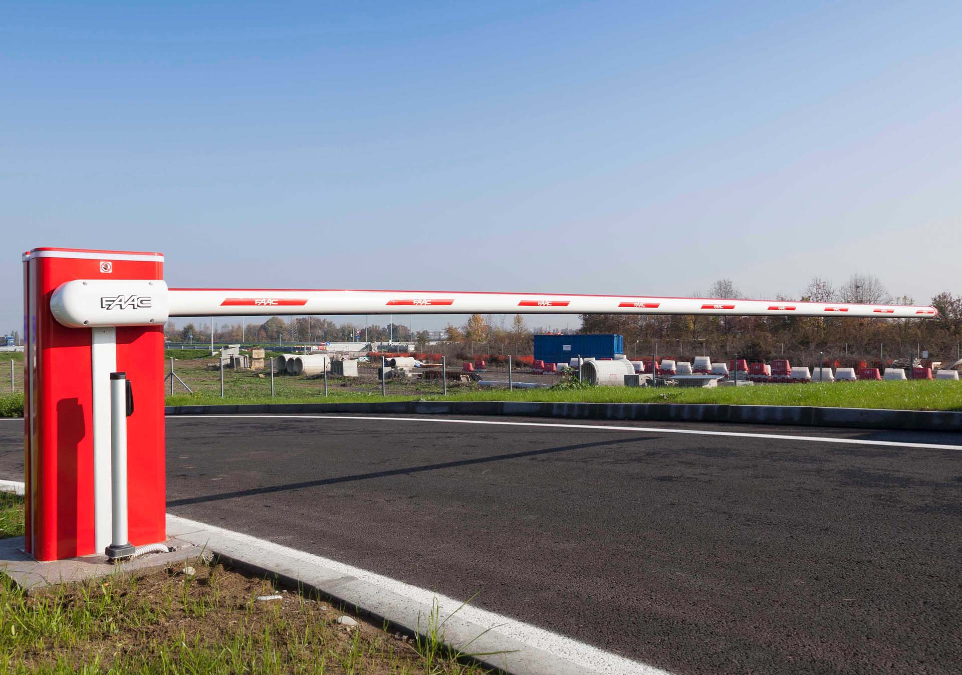 FAAC B680H Automatic Hybrid Barrier